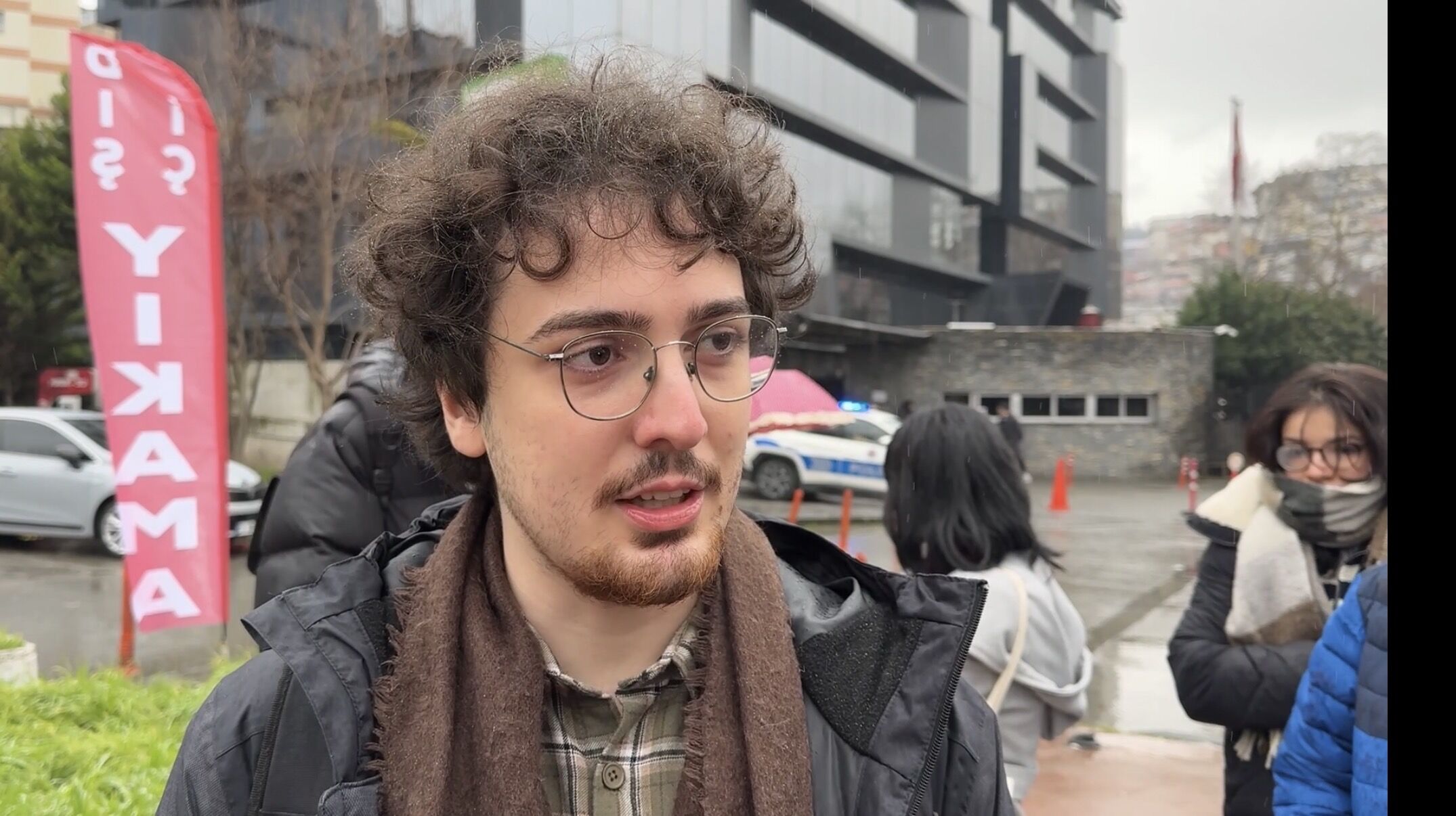 I S T A N B U L B E Y O G L U’ N D A U N I V E R S I T E D E B I C A 1189976 353591