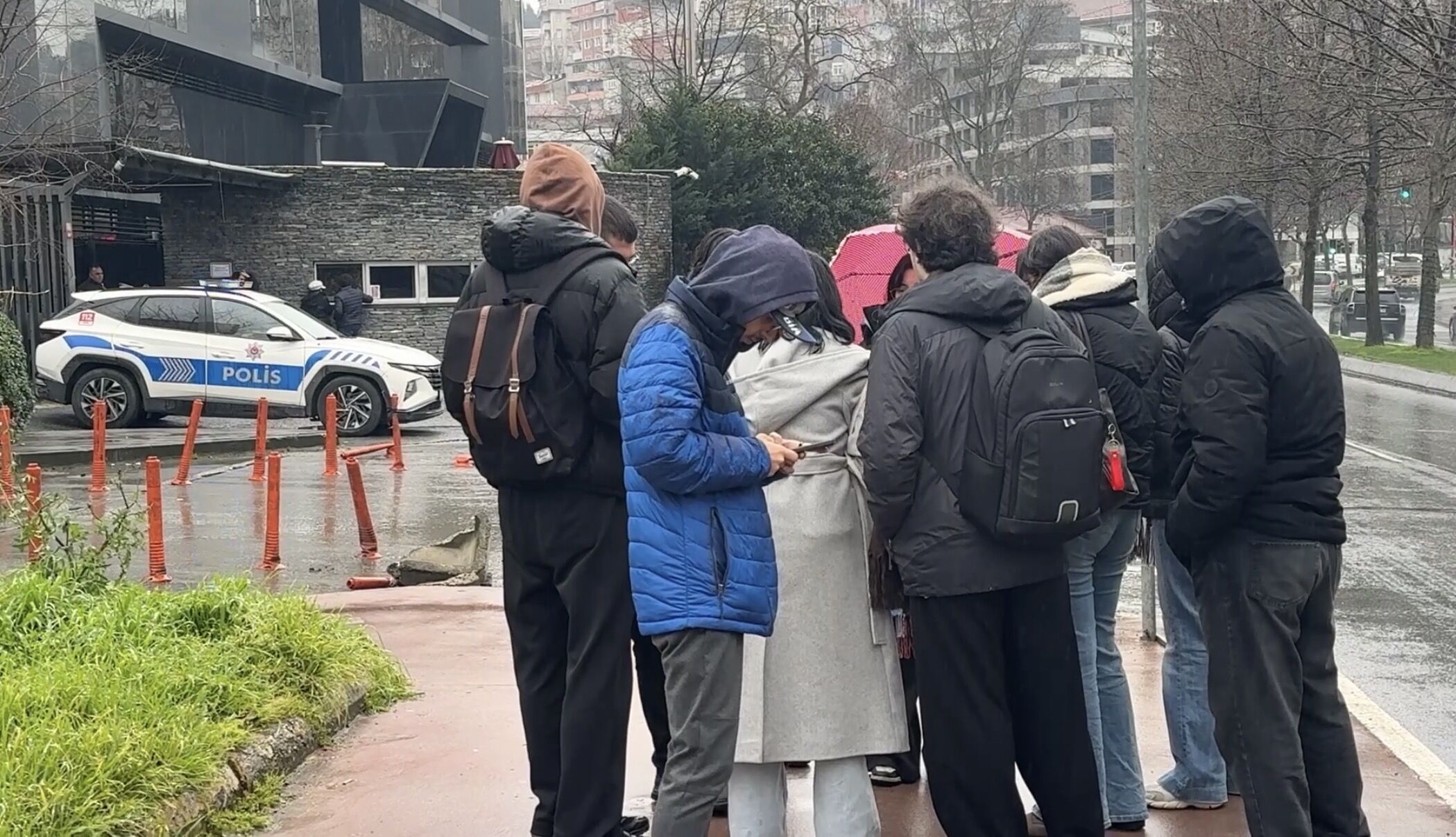 I S T A N B U L B E Y O G L U’ N D A U N I V E R S I T E D E B I C A 1189974 353591