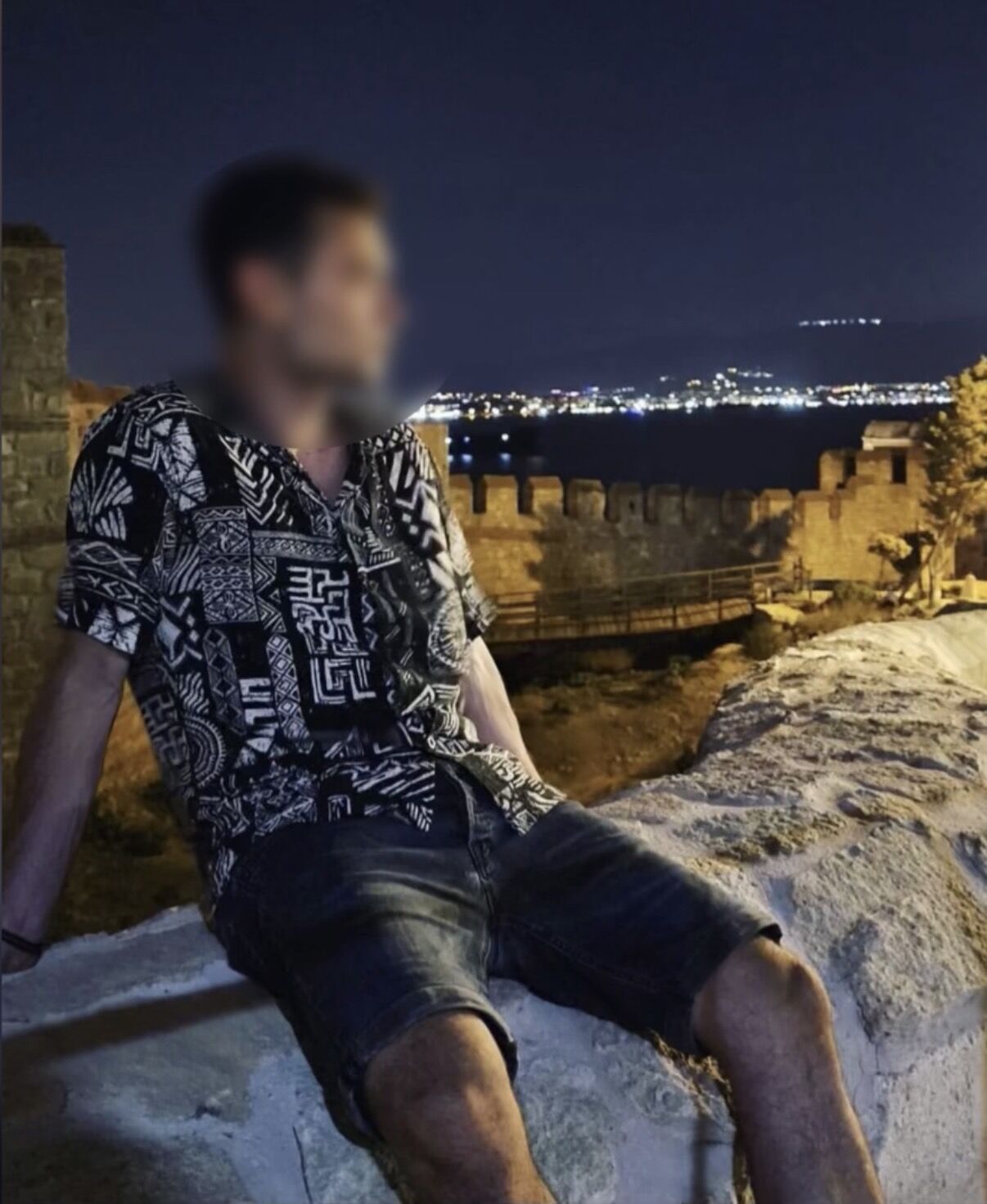 I S T A N B U L B E Y O G L U’ N D A U N I V E R S I T E D E B I C A 1189969 353591